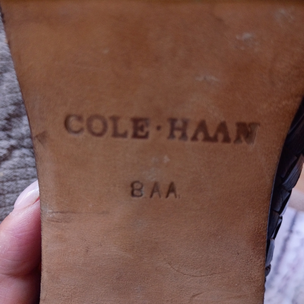 Cole Haan Black leather Woven Ankle Rounded You Boots Size 8AA.New Condition - Picture 5 of 7